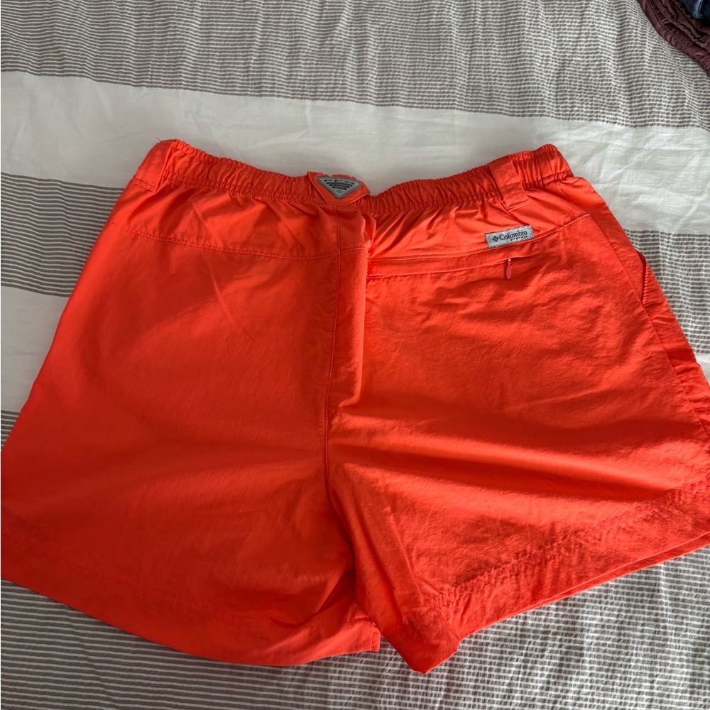 Columbia Women’s Bold Orange PFG Rugged water shorts Size: M - Picture 2 of 6